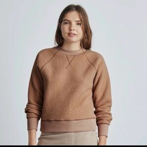 Everlane The ReNew Fleece Raglan Sweatshirt Tan Sherpa M